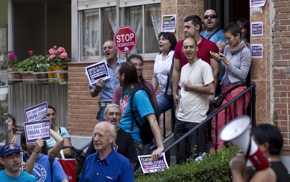 Paralizado el primer desahucio de una vivienda tras la reforma de la Ley antidesahucios