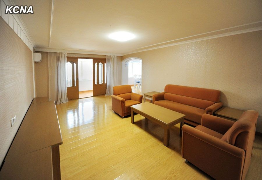 La fiebre del ladrillo llega a Corea del Norte (fotos)