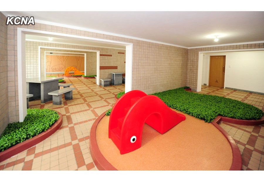 La fiebre del ladrillo llega a Corea del Norte (fotos)