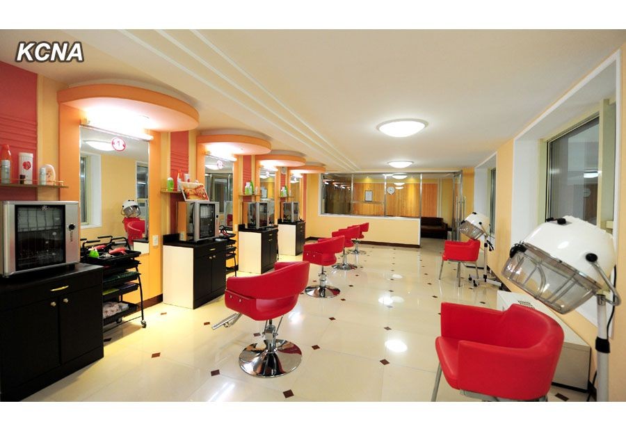 La fiebre del ladrillo llega a Corea del Norte (fotos)