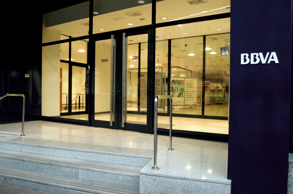 La eliminación de las cláusulas suelo deja a BBVA una caída interanual del 3% en sus ingresos