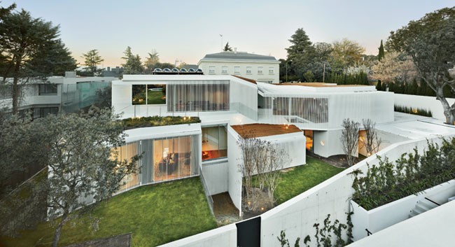 house-1-130-estudio-entresitio-1