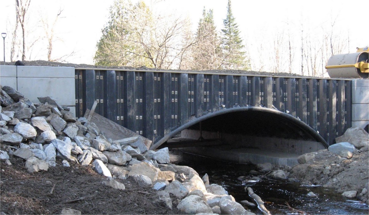 Los 12+1 puentes más raros del planeta (fotos)