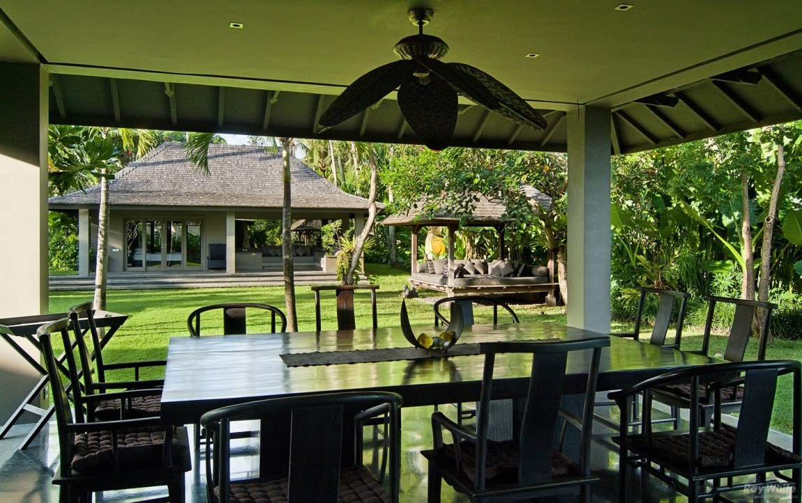 villa-in-cemagi-06-1150x722