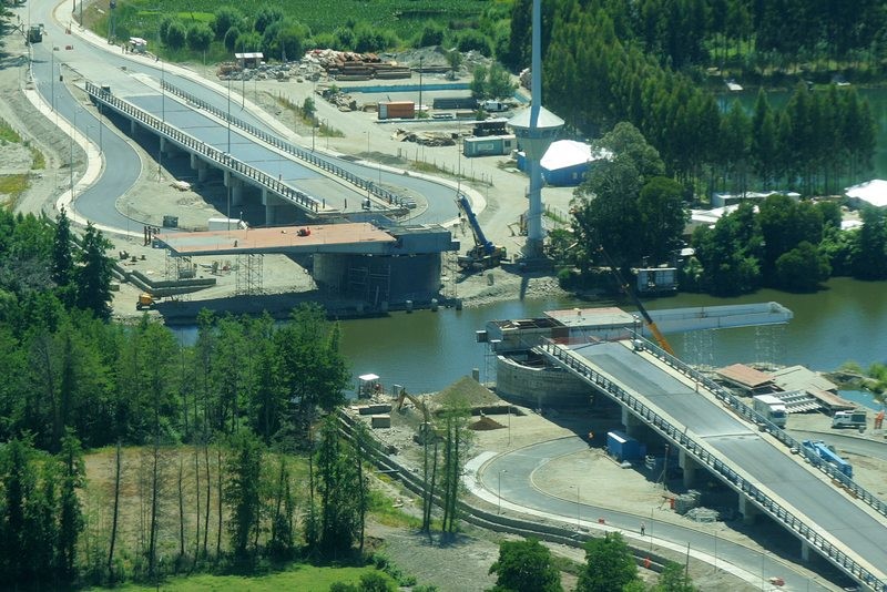 La larga historia de 'Cau-Cau': 23 años para construir un puente de 90 metros