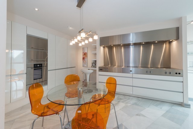Cocina Siematic en piso en venta en Playa de la Fontanilla, Marbella