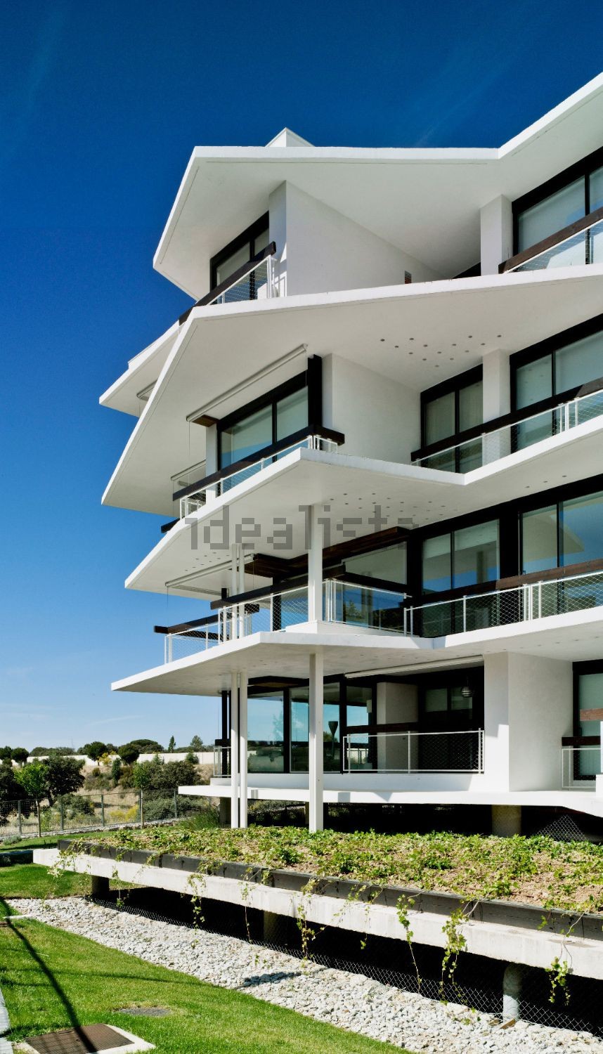 edificio-acantilado3