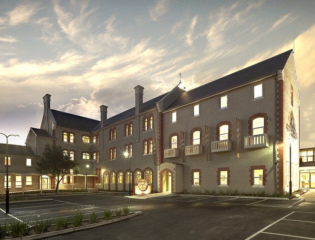 El imperio inmobiliario de la Iglesia de la Cienciología: más de 9.000 edificios en todo el mundo y una catedral de 120 millones