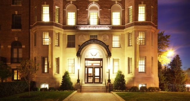 El imperio inmobiliario de la Iglesia de la Cienciología: más de 9.000 edificios en todo el mundo y una catedral de 120 millones