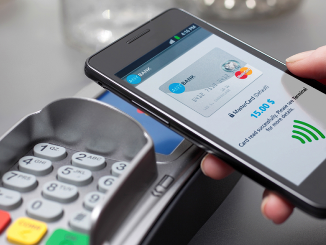 ¿Cuánto hace que no vas a tu banco? Uno de cada tres españoles usa banca online y lleva seis meses sin pisar una sucursal