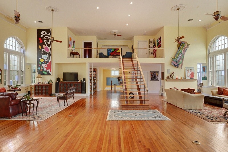 beyonce-and-jayzs-living-room3-d5fbe8