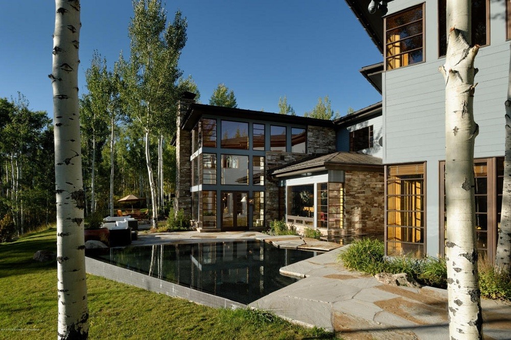 10 casas transparentes en las que no puedes (o no quieres) esconder nada