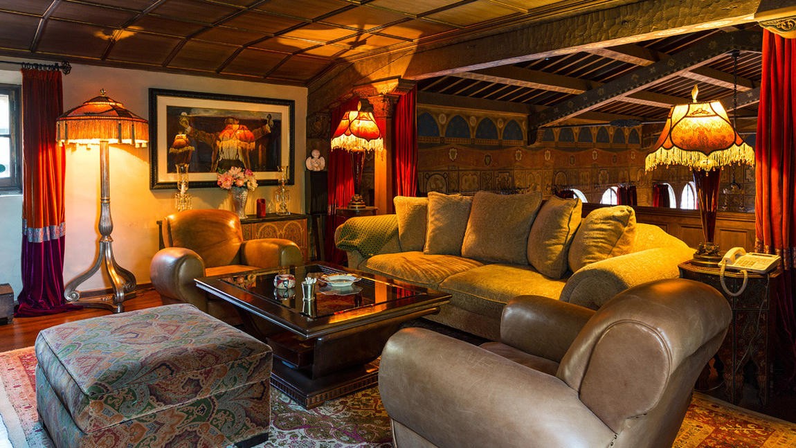 la-fi-hotprop-melanie-griffith-20150422-pictur-007