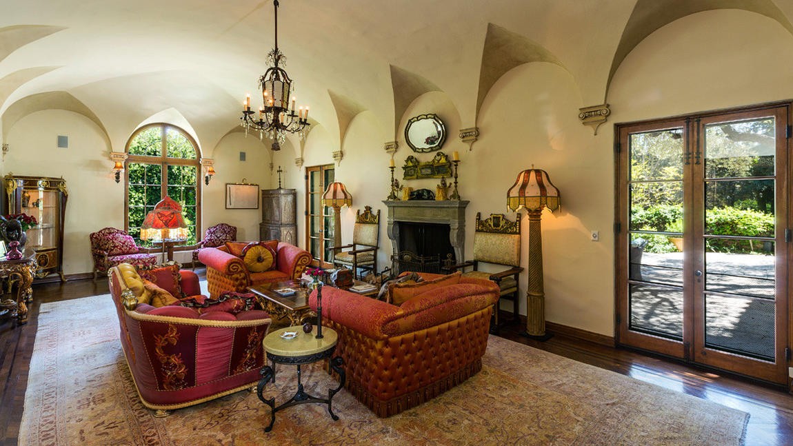 la-fi-hotprop-melanie-griffith-20150422-pictur-021