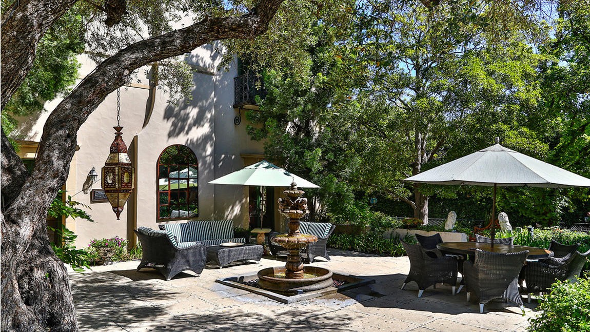 la-fi-hotprop-melanie-griffith-20150422-pictur-031