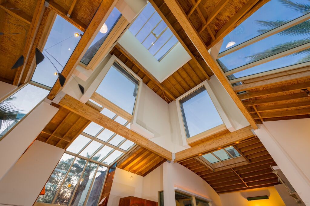 10 casas transparentes en las que no puedes (o no quieres) esconder nada