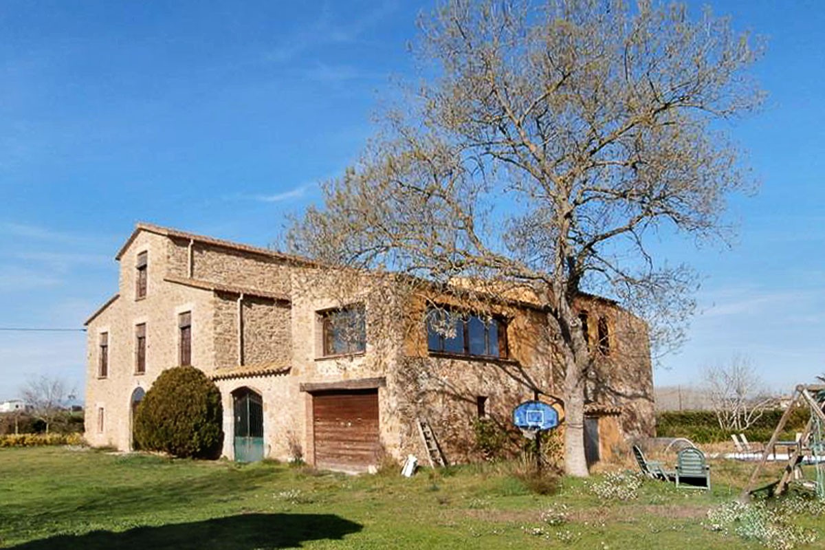 Masía basilical en venta en Verges