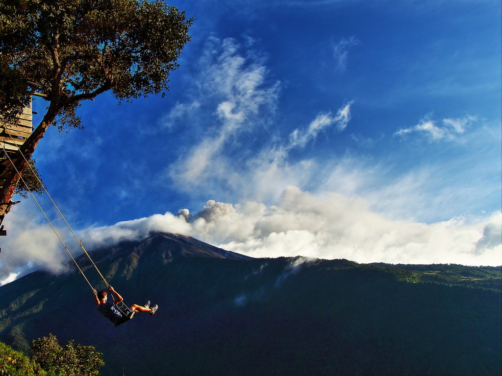 Columpio del fin del mundo (Baños, Ecuador) Columpio del fin del mundo (Baños, Ecuador)