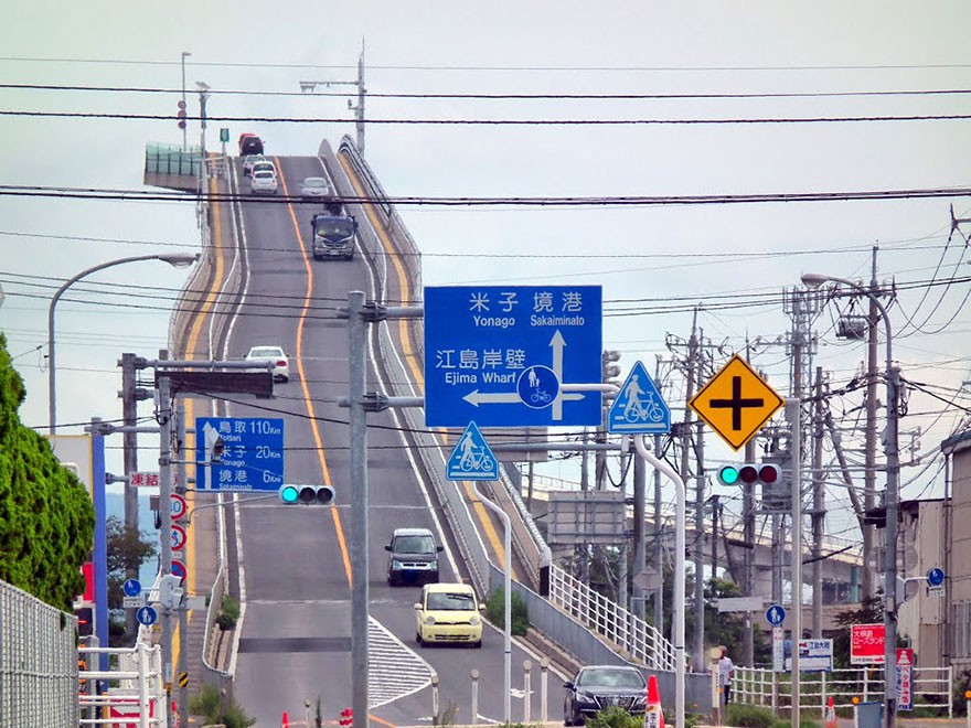 puente-montana-rusa-japon2