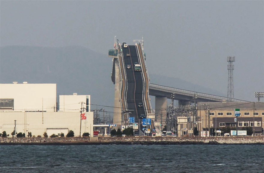 puente-montana-rusa-japon3