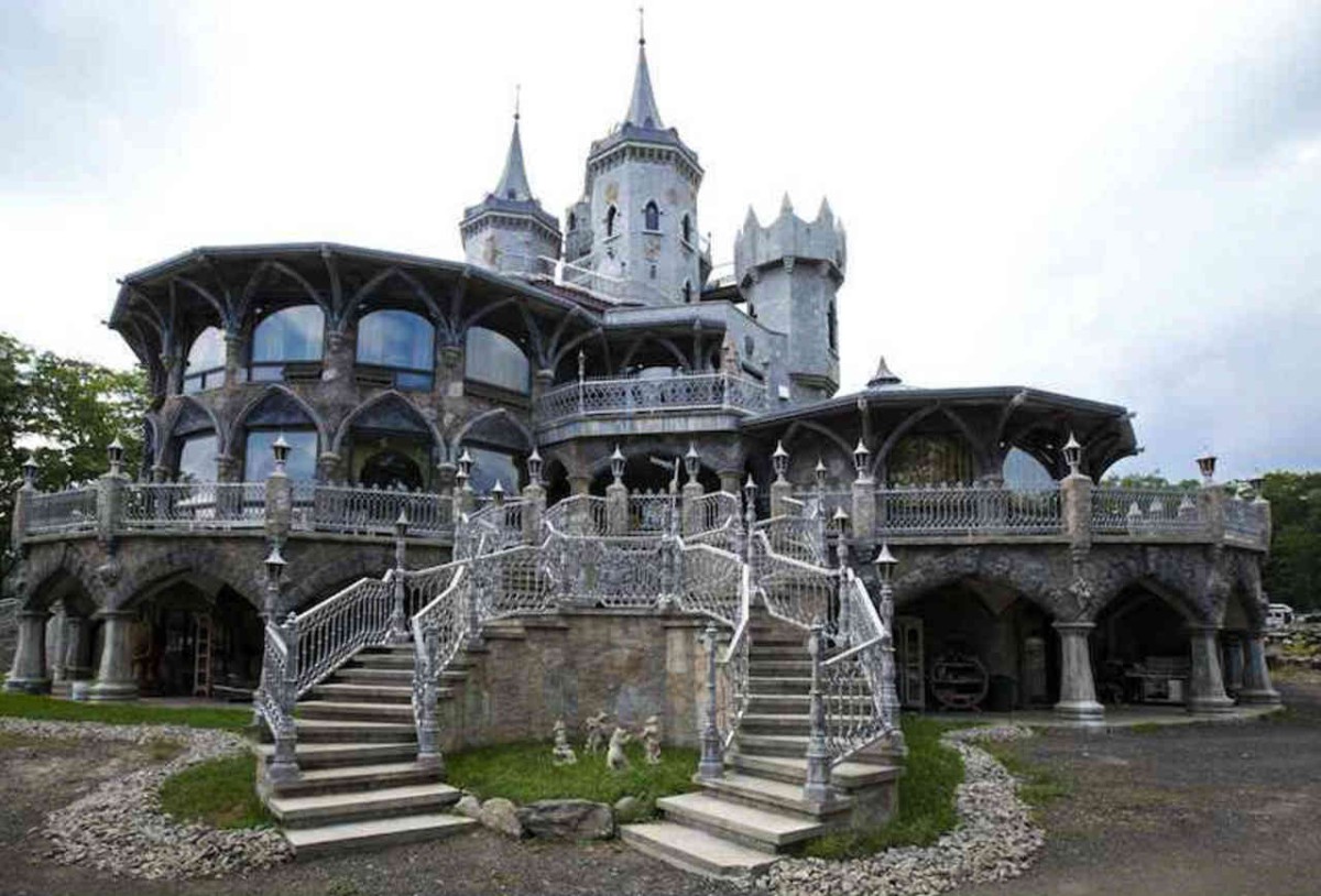 Diez edificios surrealistas levantados por excéntricos millonarios