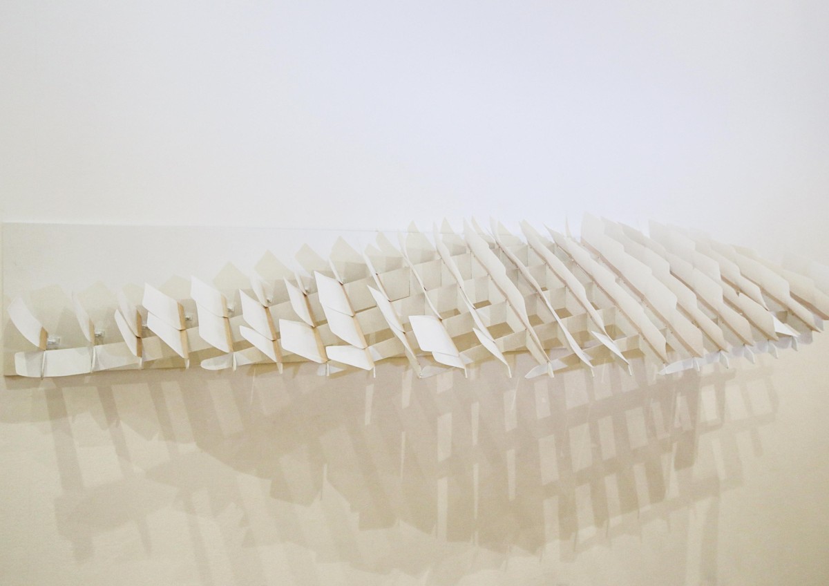 Nada de días grises: crean un material para tejados y fachadas que cambia de color y forma cuando llueve