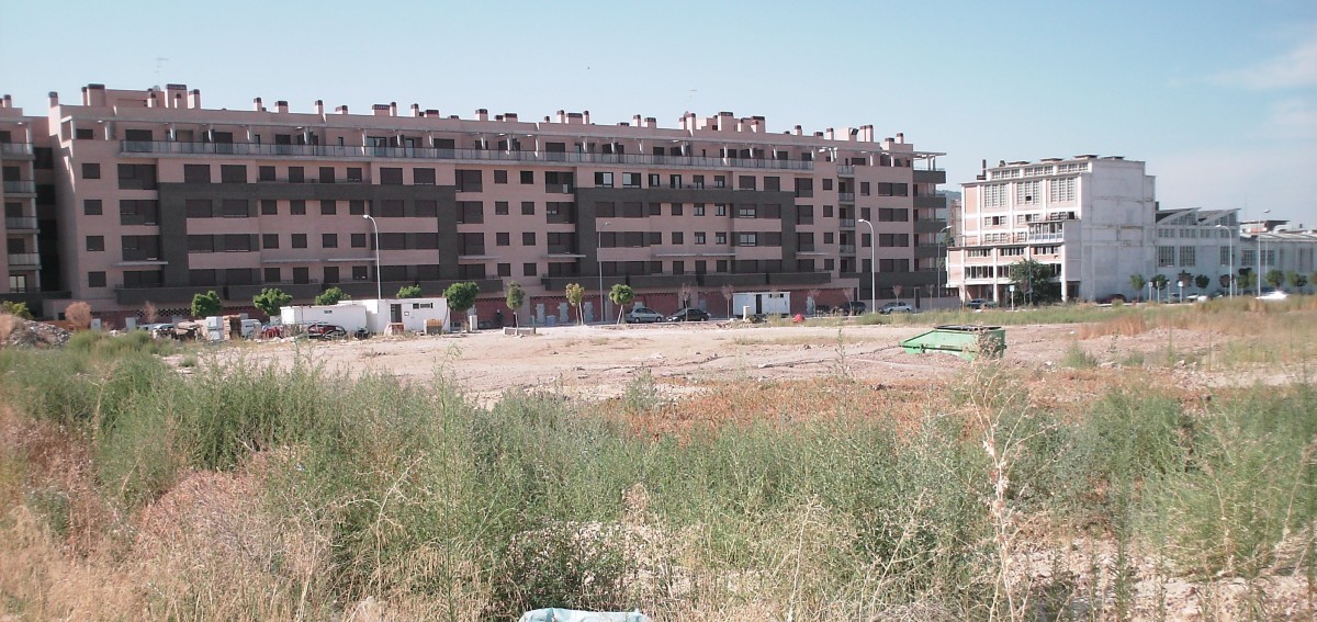 Solar de Caviglia Corporate en Alcalá de Henares