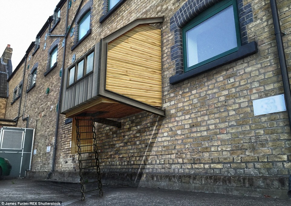 Casas 'pegatina' para ofrecer un hogar a los sin techo de Londres