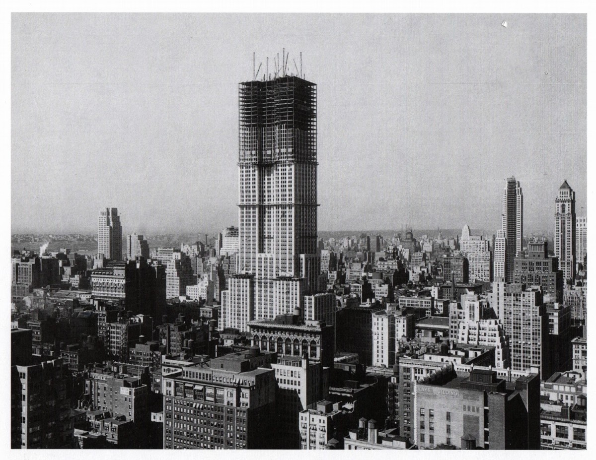 En obras: así eran las construcciones más icónicas del mundo cuando estaban en los huesos