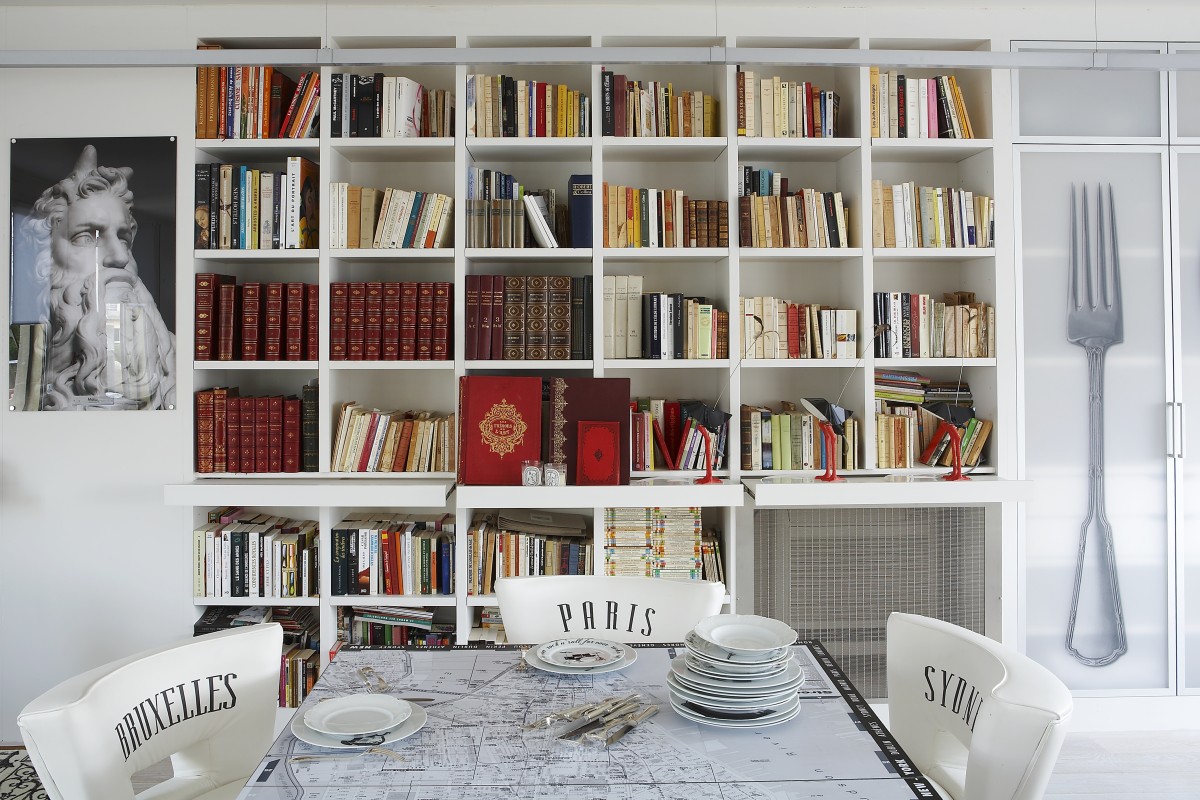 Si quieres que tu casa ligue por ti, llena las estanterías de libros
