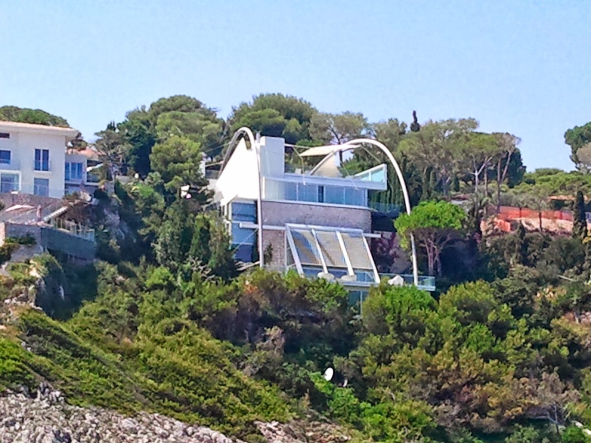 10 viviendas de vértigo que cuelgan de un acantilado 