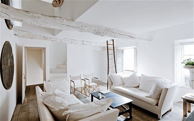 10 espectaculares ejemplos de cómo mezclar edificios ‘viejunos’ con muebles modernos