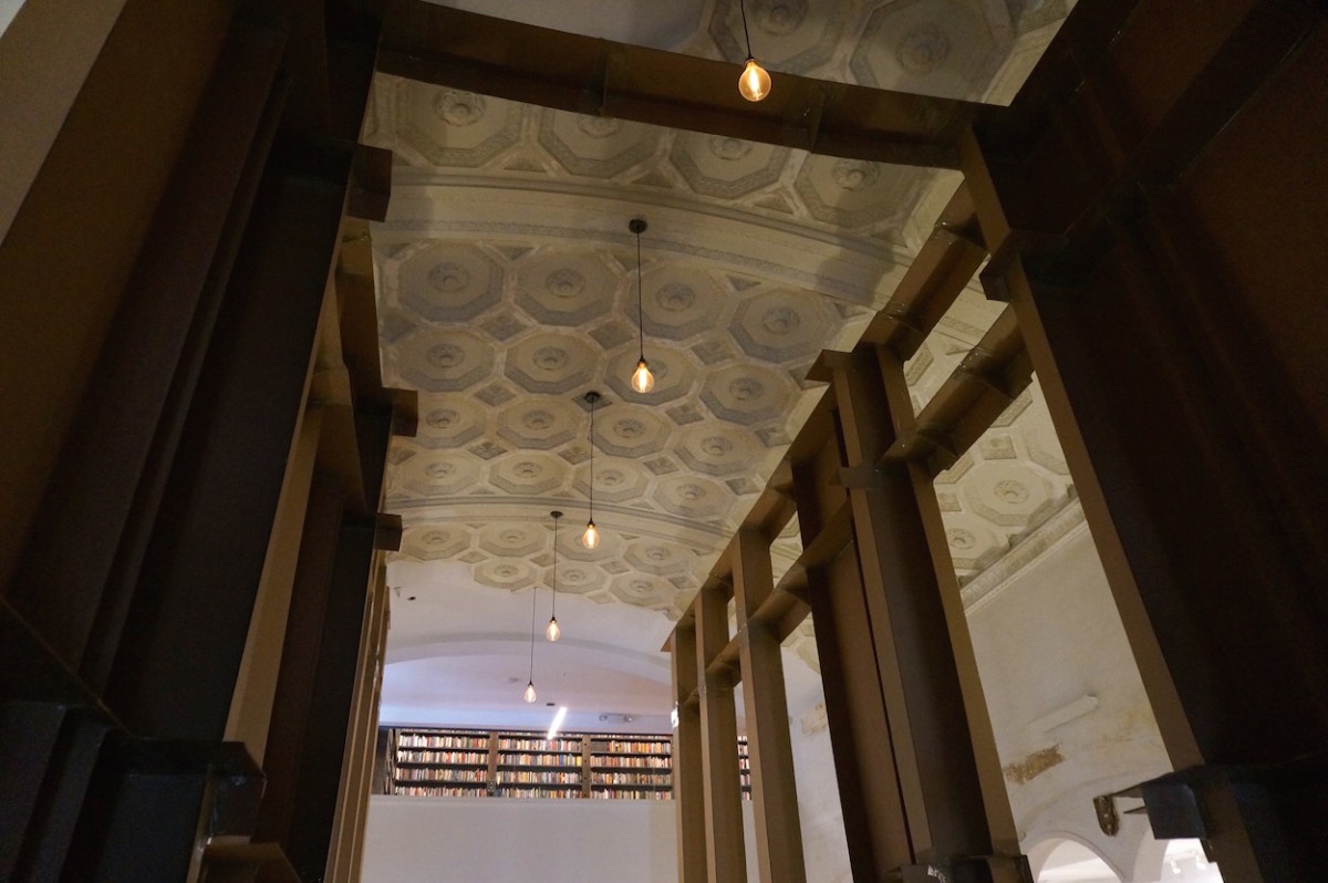 de_banco_a_centro_artistico_08