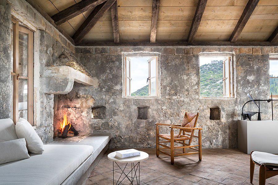 10 espectaculares ejemplos de cómo mezclar edificios ‘viejunos’ con muebles modernos
