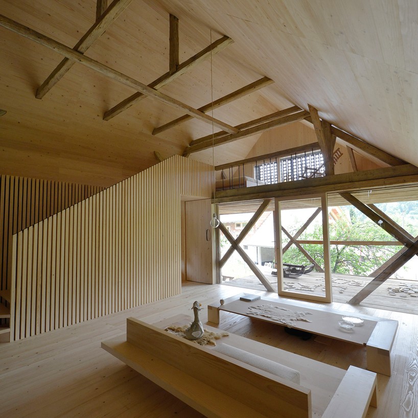 10 espectaculares ejemplos de cómo mezclar edificios ‘viejunos’ con muebles modernos