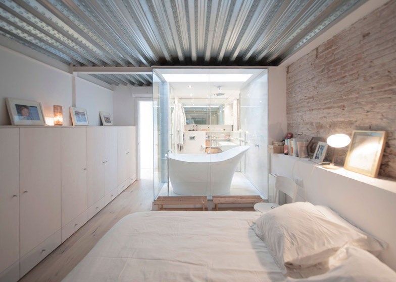 10 espectaculares ejemplos de cómo mezclar edificios ‘viejunos’ con muebles modernos