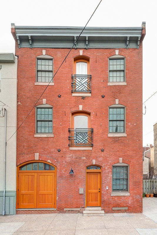 10 espectaculares ejemplos de cómo mezclar edificios ‘viejunos’ con muebles modernos
