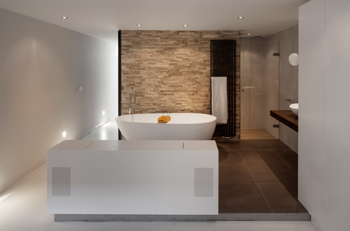 Baño de diseño de la casa