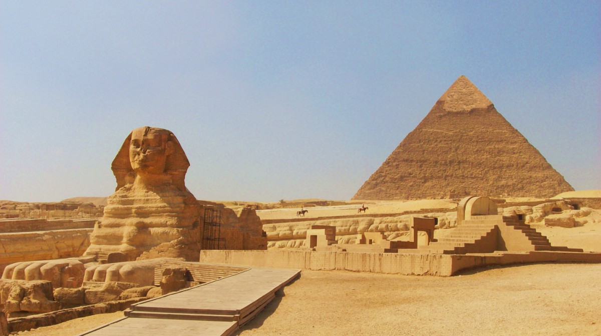 Pirámides y esfinges en Egipto
