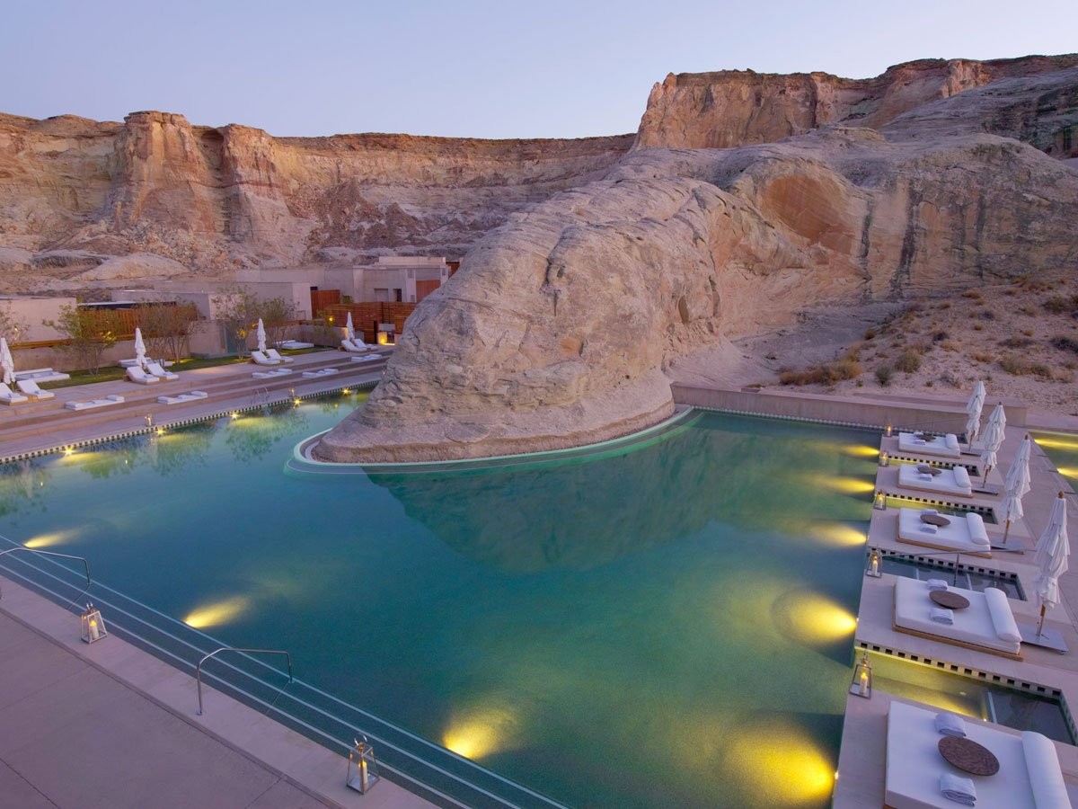 amangiri-resort-in-utah-built-its-unique-pool-around-the-canyon-landscape