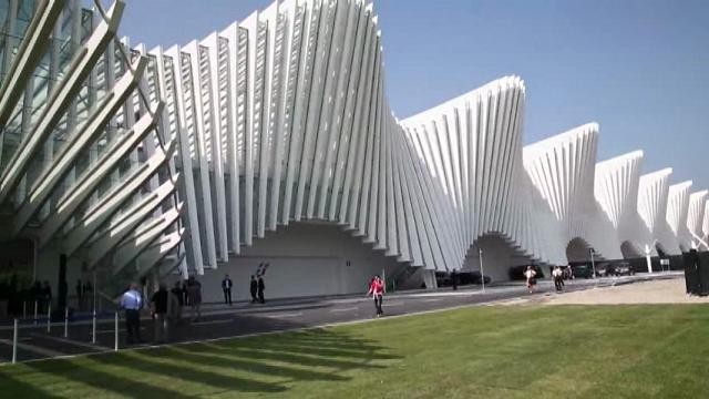 Estación de Reggio Emilia (Italia) Las controvertidas obras de Calatrava: ¿arte o desastre?