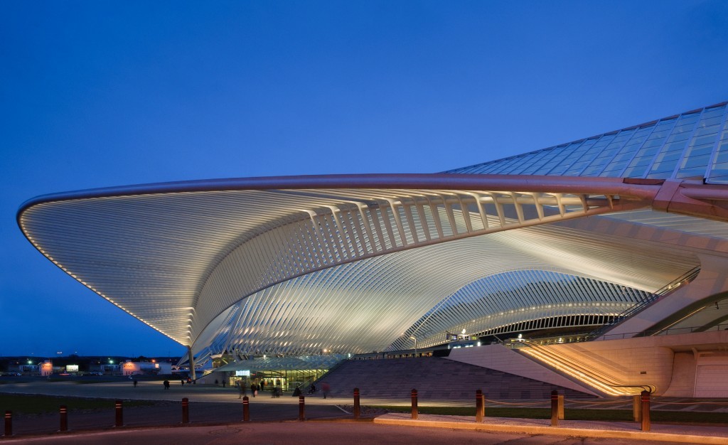 Estación Guillemins de Lieja Las controvertidas obras de Calatrava: ¿arte o desastre?