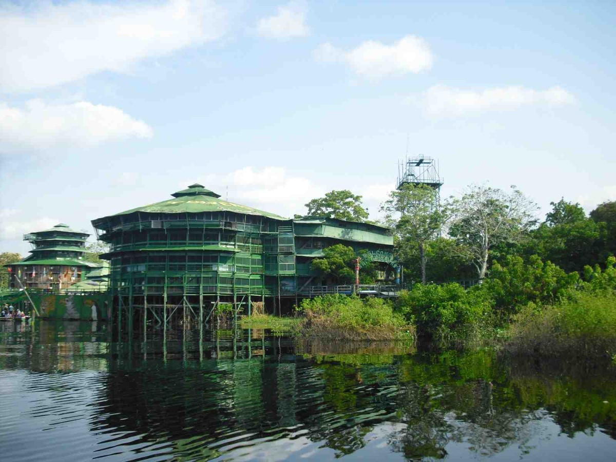 El hotel situado en el río Amazonas