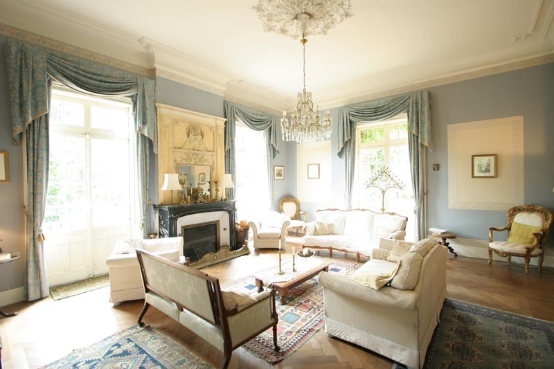 Detalle de la mansión de lujo en Francia