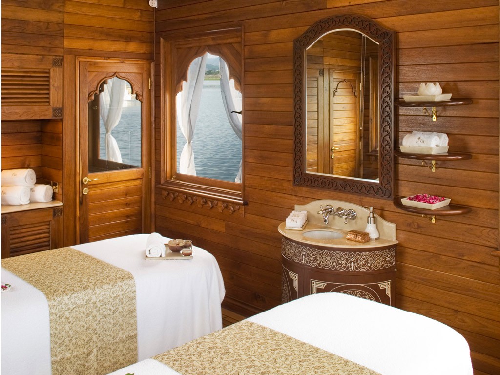 taj_lake_palace_09