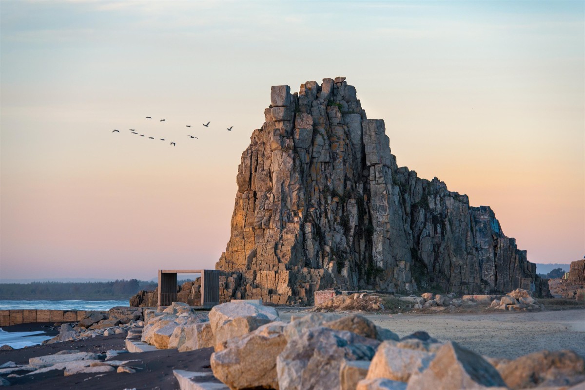 Las obras más famosas de Alejandro Aravena, el arquitecto de los pobres, premio Pritzker 2016