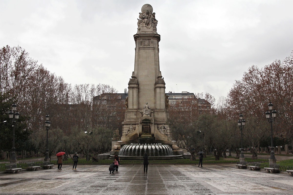 La fuente al centro de la Plaza de España