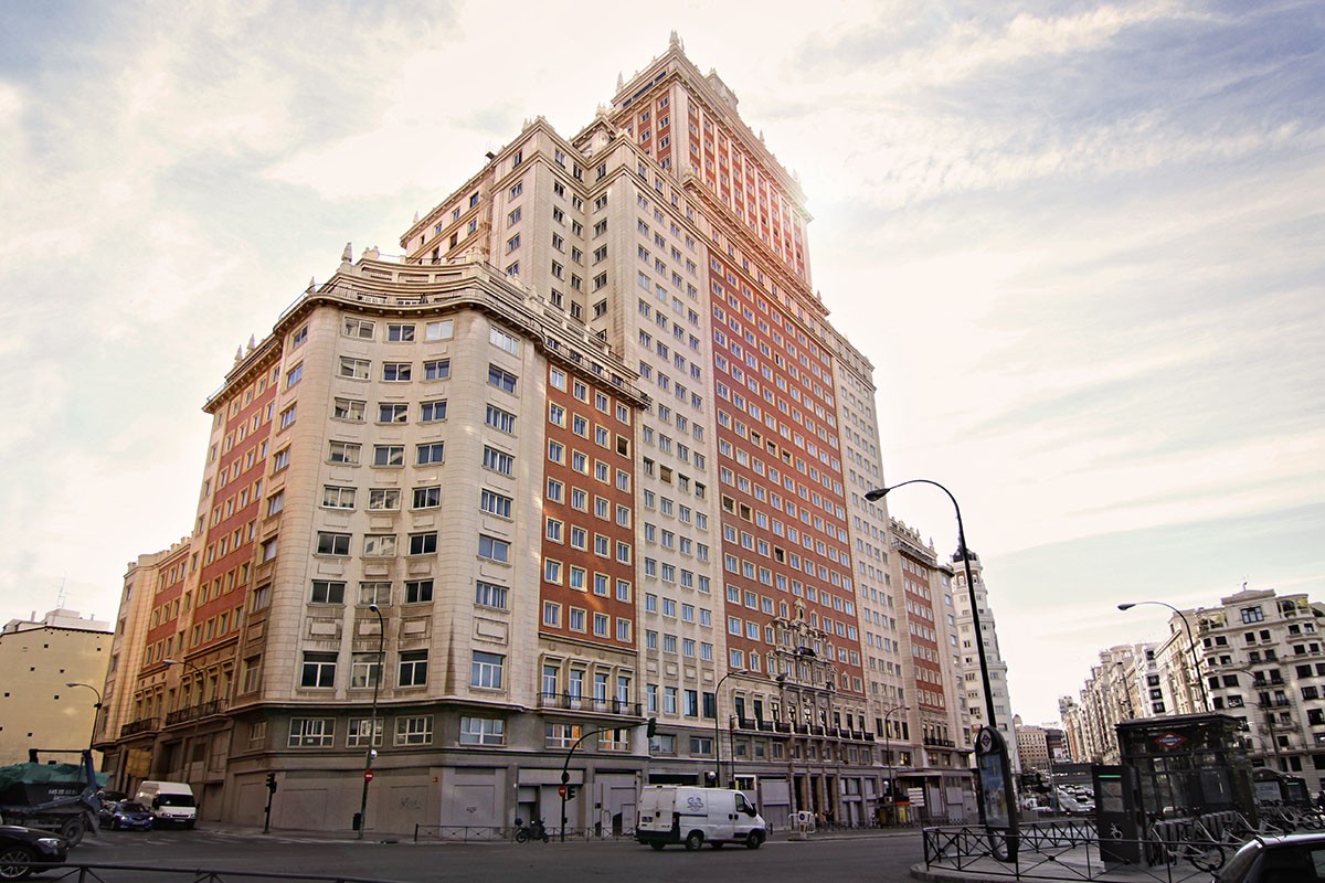 La polémica reforma del Edificio España en 10 preguntas y respuestas