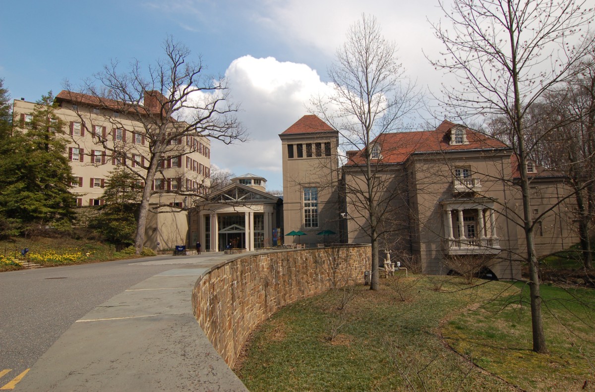 Edificio diseñado por el famoso arquitecto Henry Francis du Pont