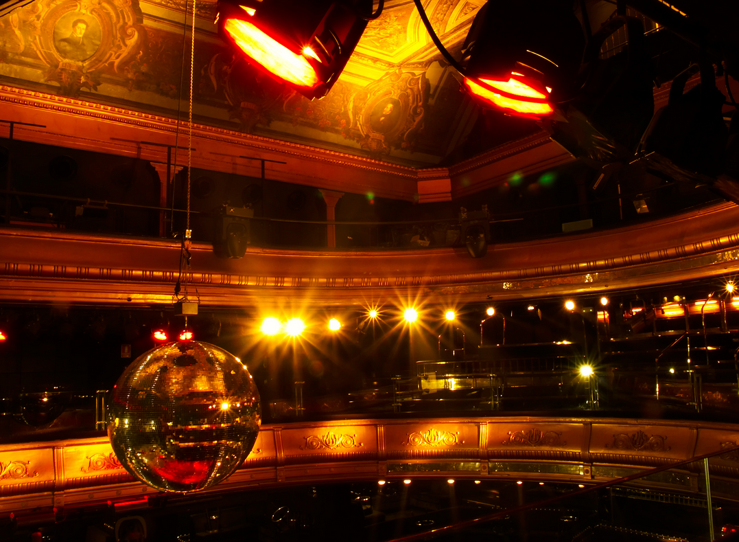 Fuente: Joy-eslava.com Interior de la famosa discoteca madrileña